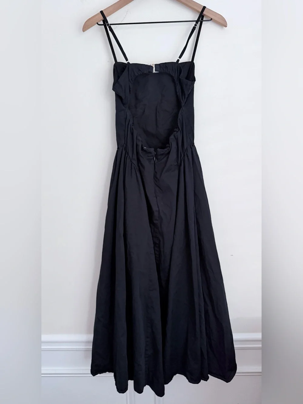Abercrombie & Fitch Black spaghetti strap Fit-and-Flare Midi Dress S P